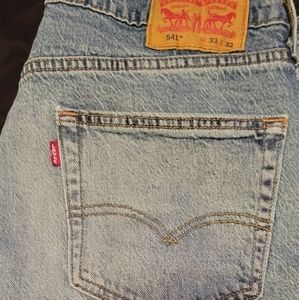 Levi's 541 Atheletic Fit Size 33